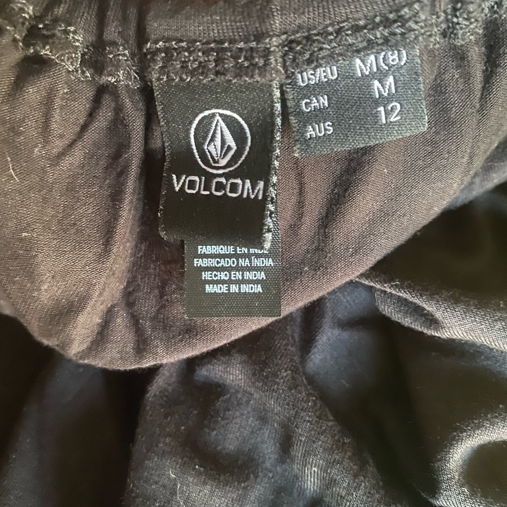 Volcom little black dress - Picture 6 of 7